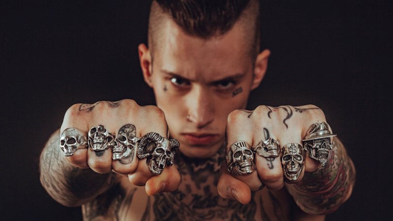 “Sólo Dios puede juzgarme” | Evangelio Verdadero "Sólo Dios puede juzgarme" | Evangelio Verdadero